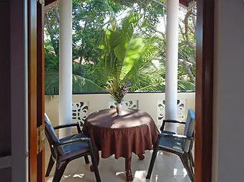 Rico Shadow Guest House Negombo 3*,