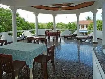 فندق Rico Shadow Guest House نيجومبو