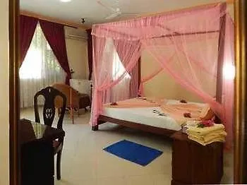 فندق Rico Shadow Guest House نيجومبو