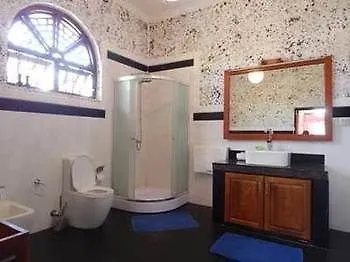 Rico Shadow Guest House نيجومبو سريلانكا